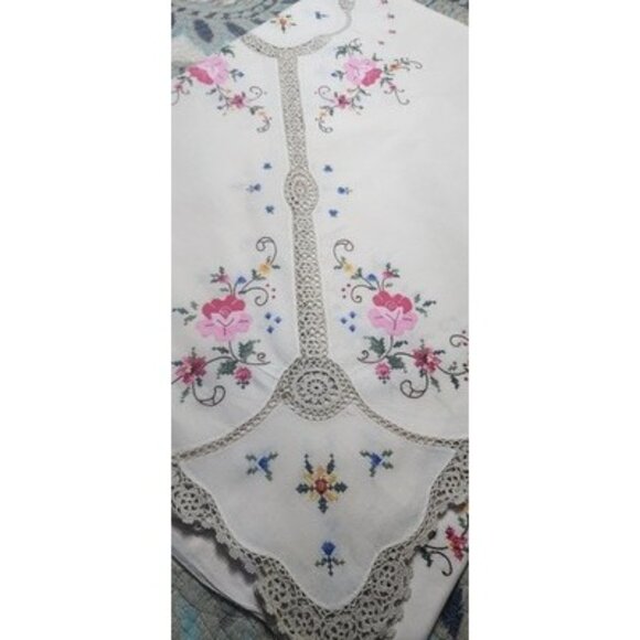 Gorgeous Handmade Embroidered Applique Table Cloth Cutaway Lace 12 Napkins 6 Tea - Picture 14 of 16